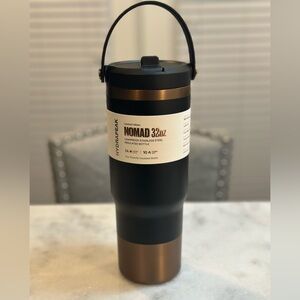 Hydrapeak Nomad Limited Edition Black and Bronze Trim 32oz Tumbler